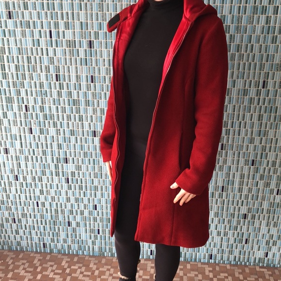 Red Winter Wool Coat with Hood - Picture 4 of 14
